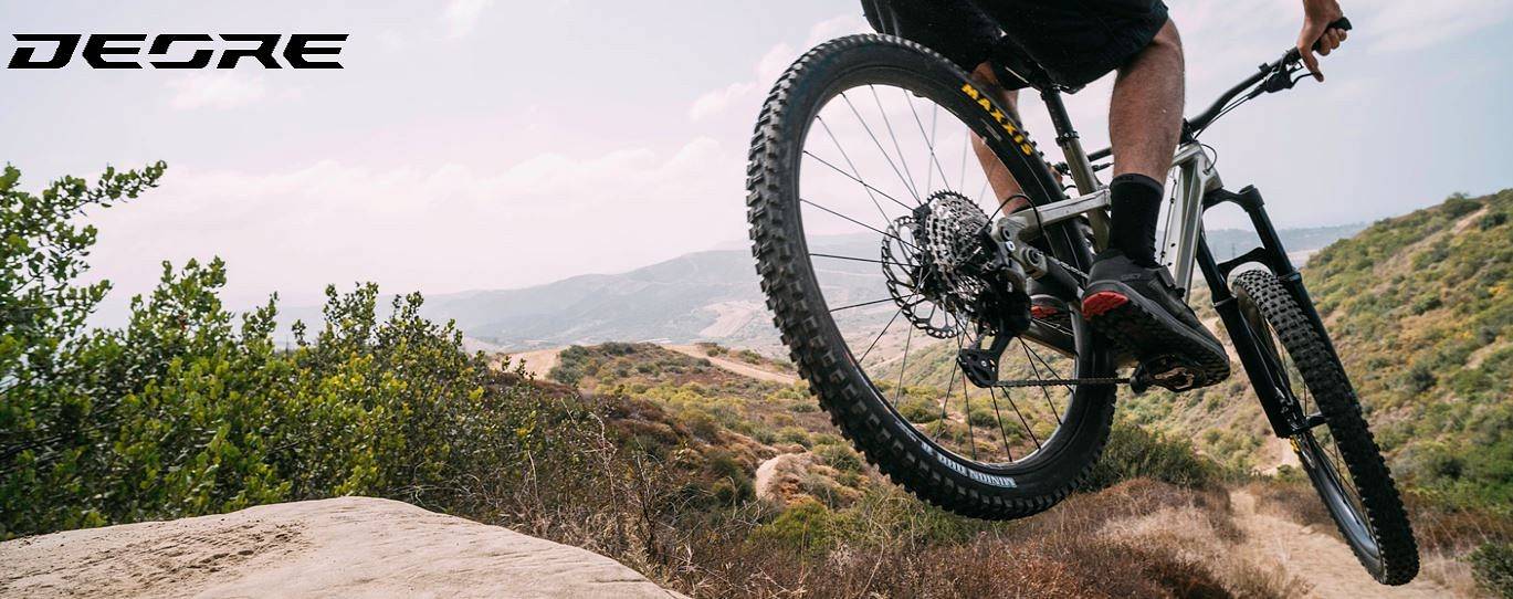 Mechaniczny napęd MTB wciąż ma sens. Co zmieniają nowe Shimano Deore i Deore XT?