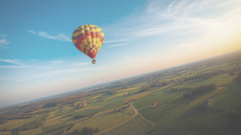 Jakie rodzaje lotów balonem są dostępne?