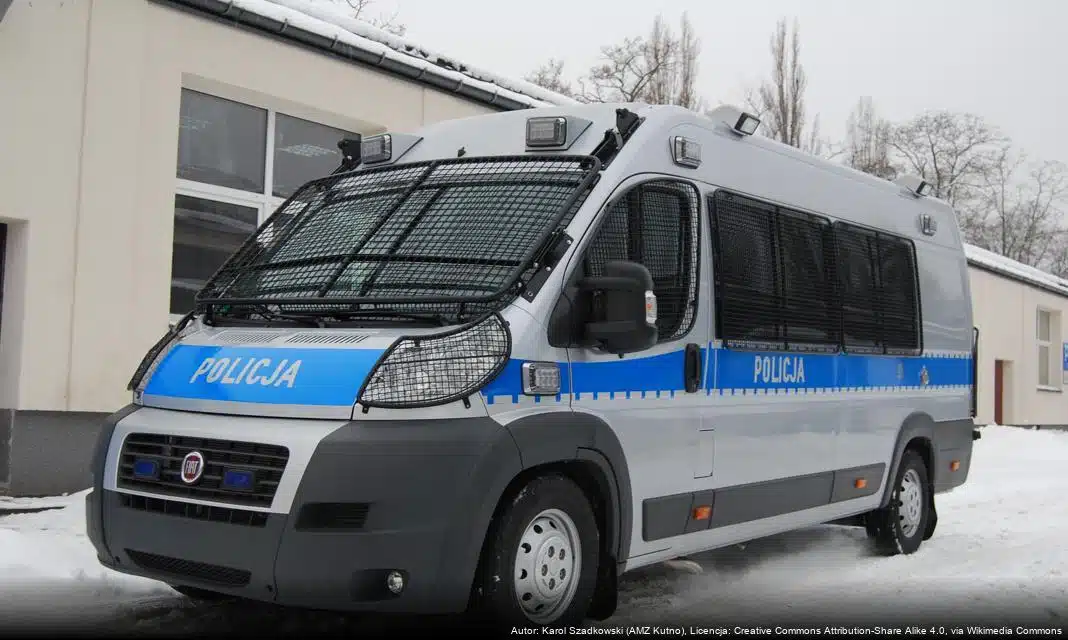 Uroczystość z okazji przyjęcia nowych policjantów i pożegnania zasłużonych oficerów w Opolu