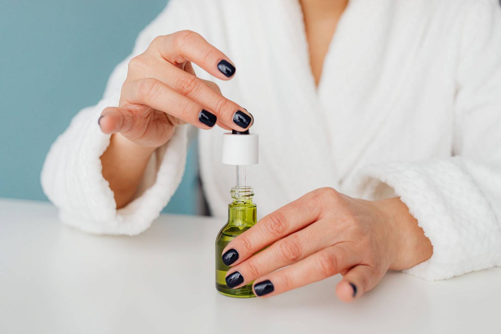 Najlepsze serum z retinolem –  nasze TOP4
